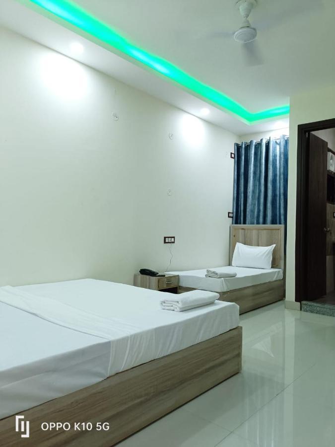 Hotel Red Velvet At Delhi Airport Neu-Delhi Exterior foto